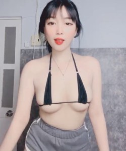 Như Ý 2002 YYLive Livestream 11/01/2024